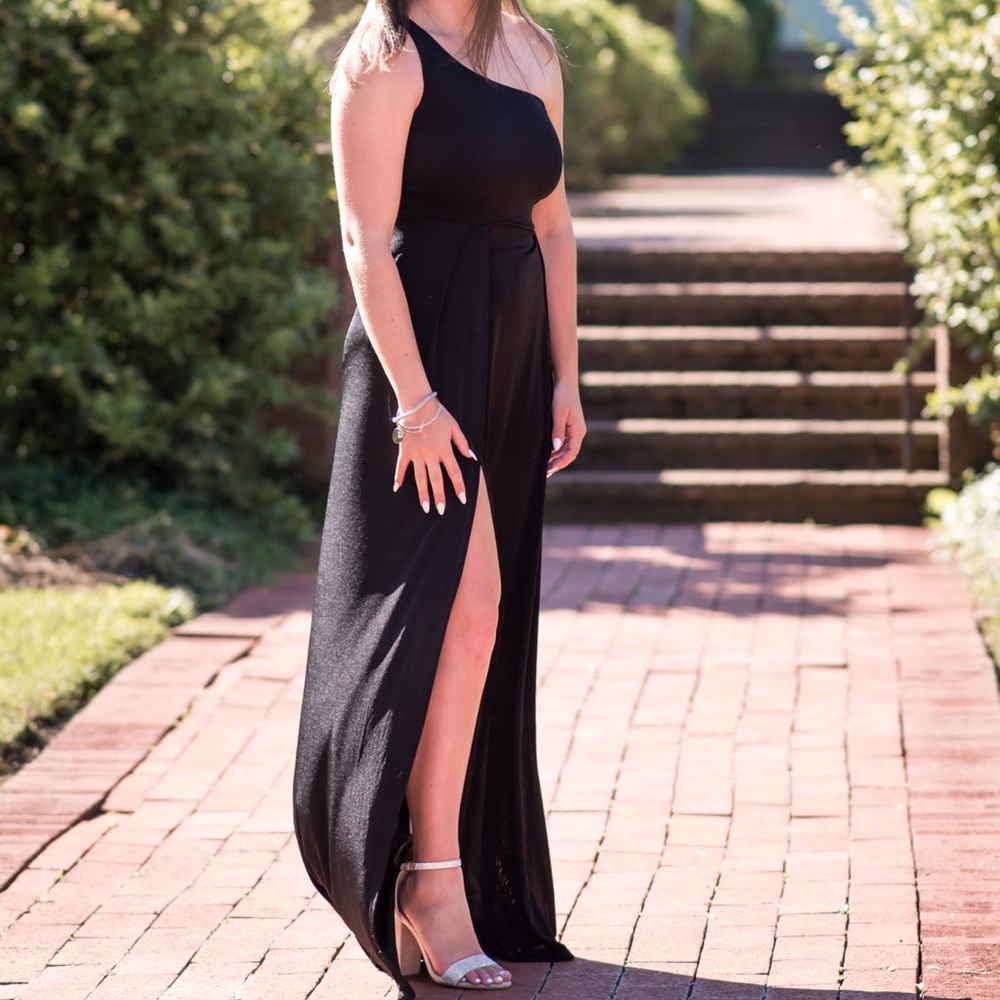 black dress